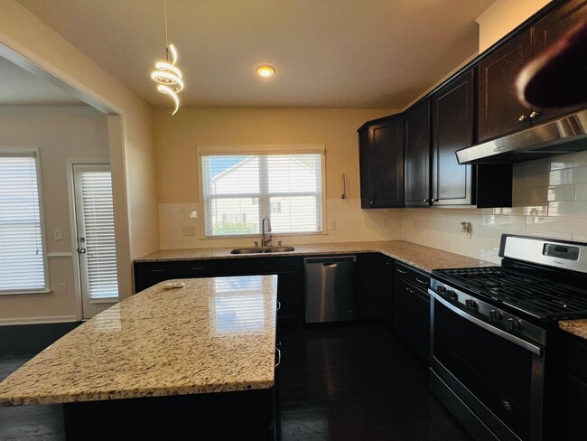 Building Photo - 7002 Reedybrook Crossing