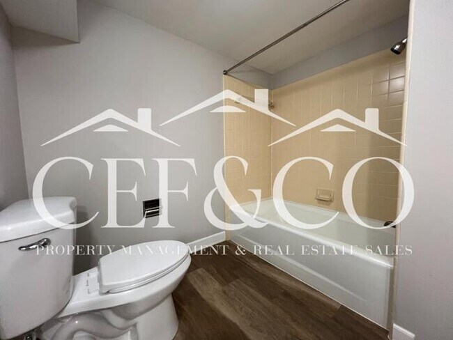 Building Photo - 109 Misty Brook Dr