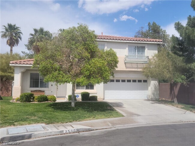 Primary Photo - 2500 Wellworth Ave