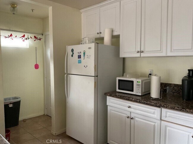 Building Photo - 32322 Amber Rd