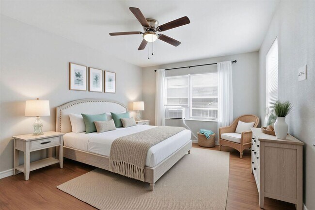 Building Photo - Spacious & Newly Updated! *HOUSING ACCEPTED/ SECTION 8 * — Apply Today!