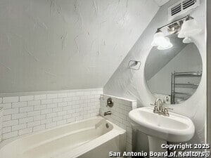 Building Photo - 1227 Willow St