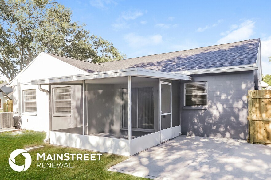 Building Photo - 9059 Dixiana Villa Cir