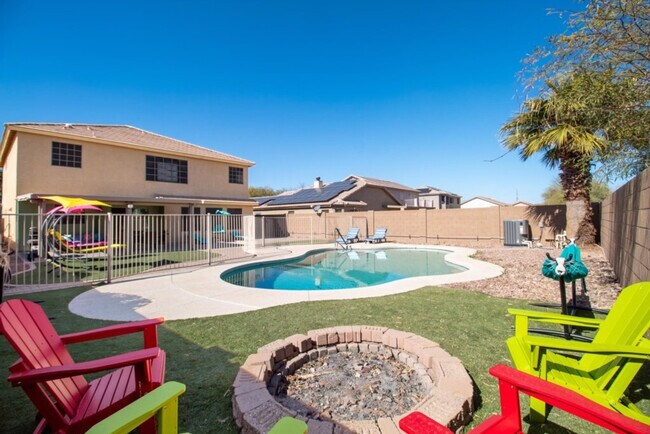 Building Photo - 1550 N Desert Willow St