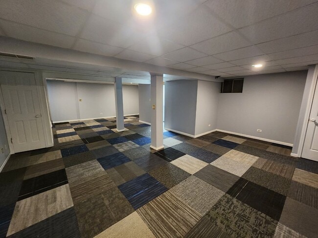 Building Photo - 1221 Calico Ave