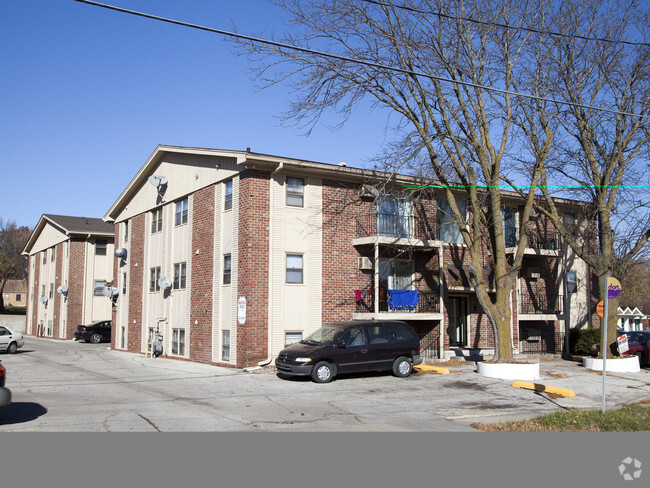 Primary Photo - Hickman Place Apartments