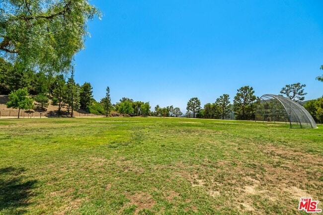 Building Photo - 1470 Paseo De Oro