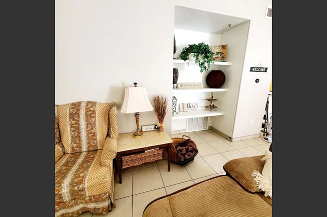 Building Photo - 11260 N 92nd St