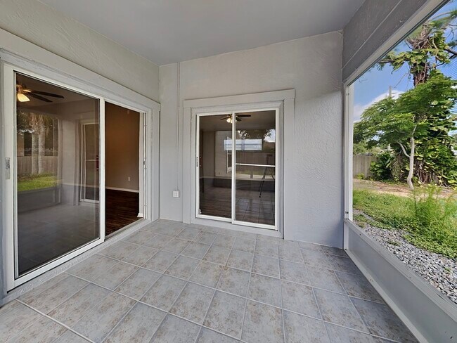 Building Photo - 1408 Sugarberry Ln