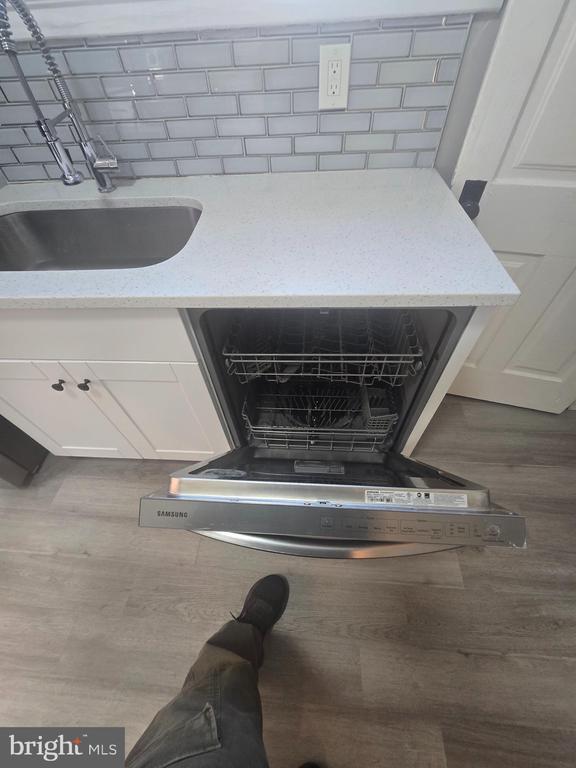 Building Photo - 101 E 3rd St