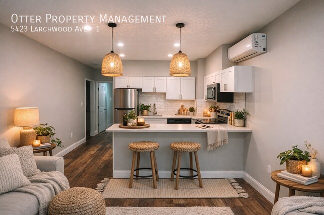 Building Photo - 5423 Larchwood Ave