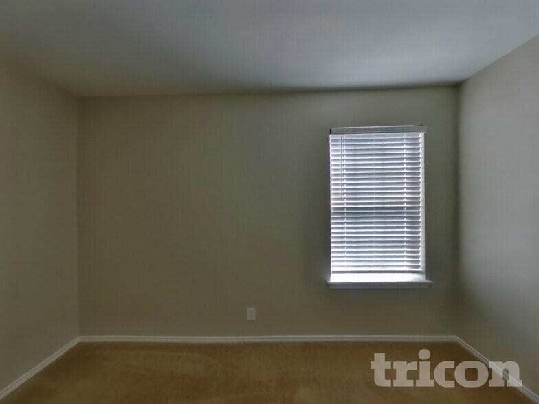 Building Photo - 141 Carnousty Dr