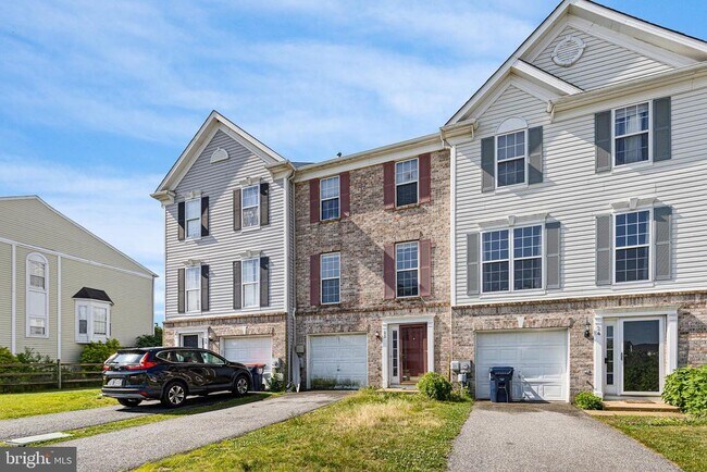 Building Photo - 22 Crenshaw Ct