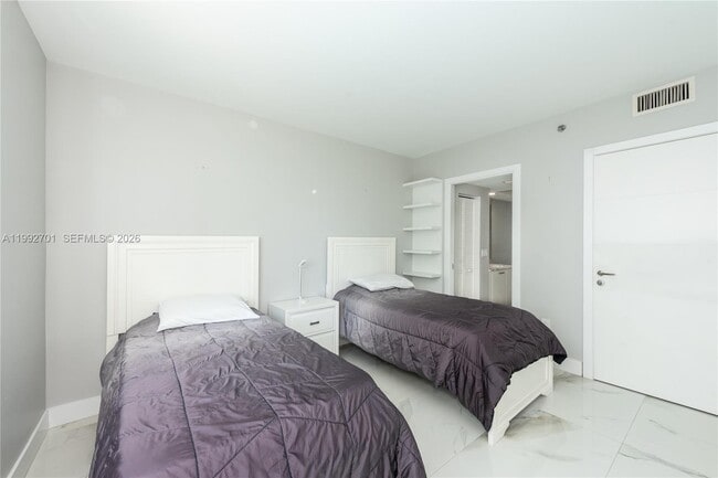 Building Photo - 55 SE 6th St