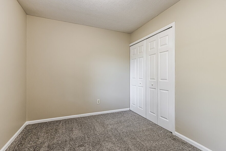 Building Photo - 3702 Blue Creek Ct