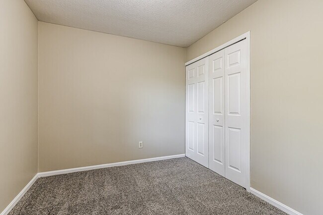 Building Photo - 3702 Blue Creek Ct