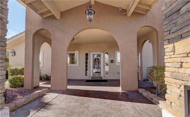 Building Photo - 5250 Panguitch Dr