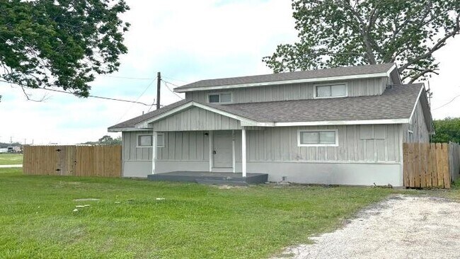 Primary Photo - 228 Orange St