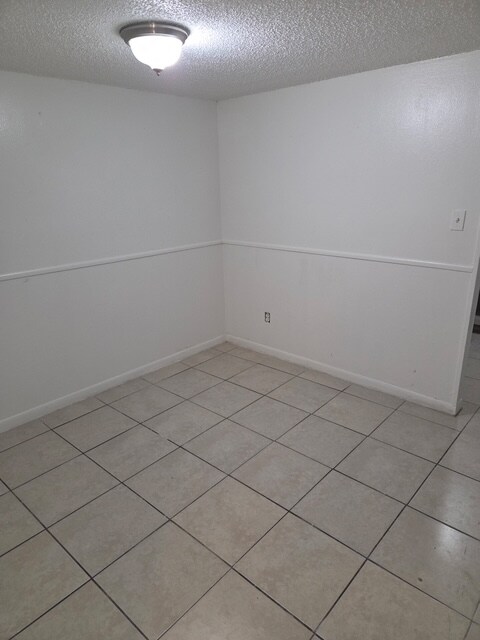 Building Photo - 2714 Pioneer Rd