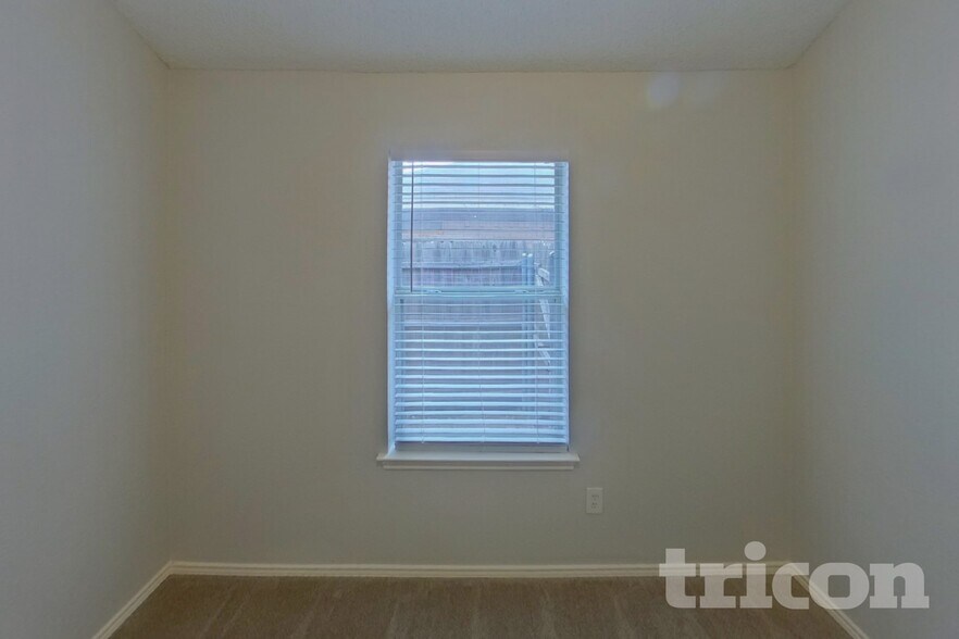 Building Photo - 757 Dema Ln