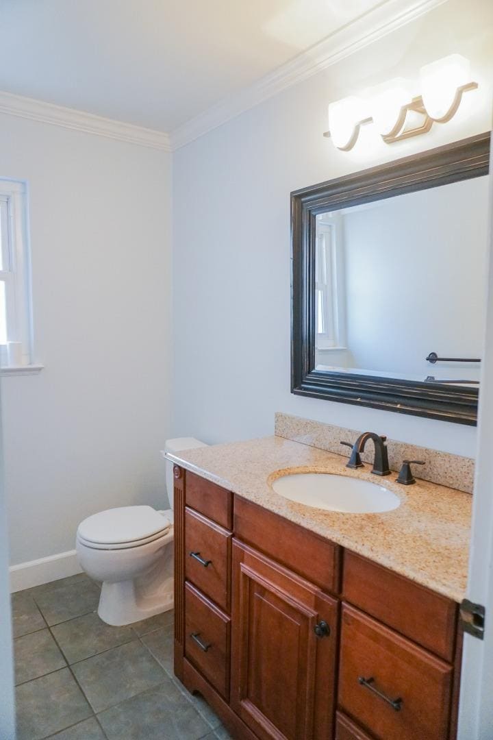 Half bath - 929 Reed Ave