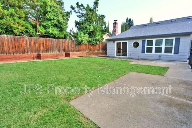 Building Photo - 9221 Rock Canyon Way