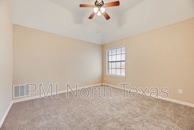 Building Photo - 2673 Pine Trail Dr