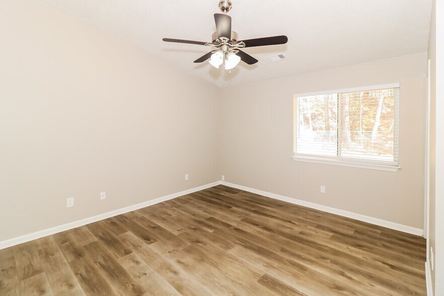 Building Photo - 5175 Sugar Crest Dr