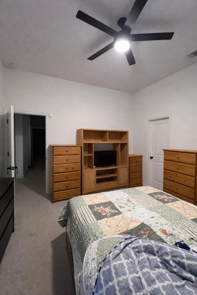 Building Photo - 4334 Redford Valley Rd