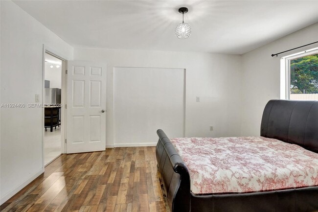 Building Photo - 9862 SW 145th Pl