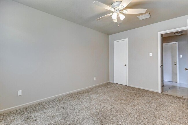 Building Photo - 5318 Botany Ln
