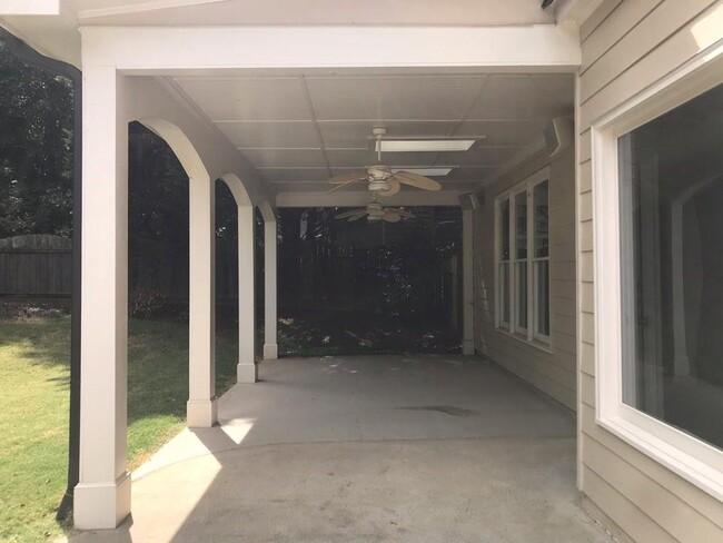 Building Photo - 3525 Montvale Xing