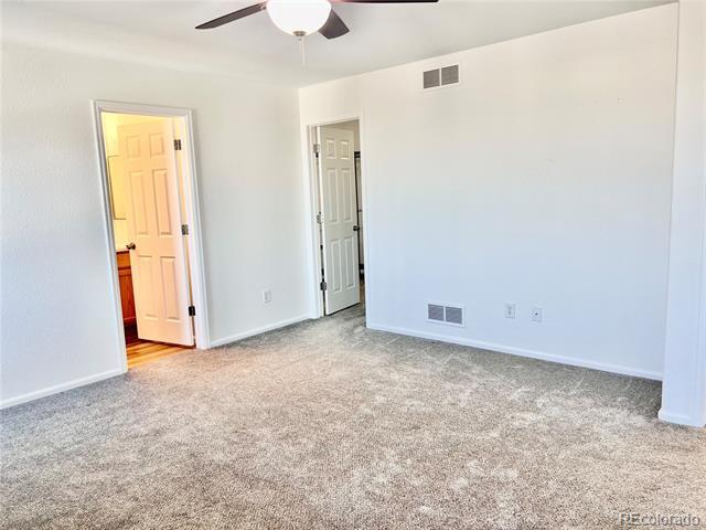 Building Photo - 230 Bonanza Dr