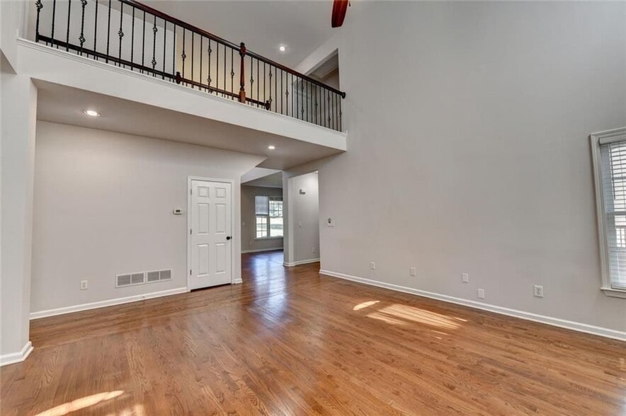 Building Photo - 5010 Tidewater Way