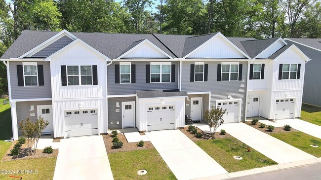 Building Photo - 6092 Beckington Dr