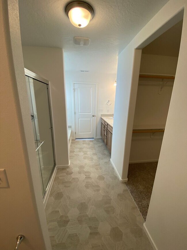 Building Photo - Newly Built 3 Bed, 2 Bath in Spokane Valley!