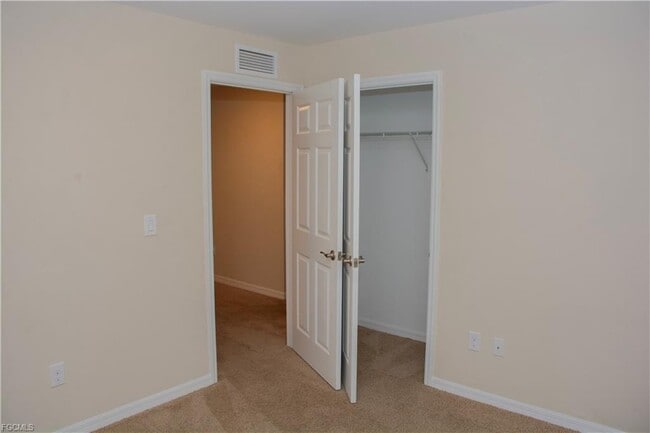 Building Photo - 3724 Crofton Court