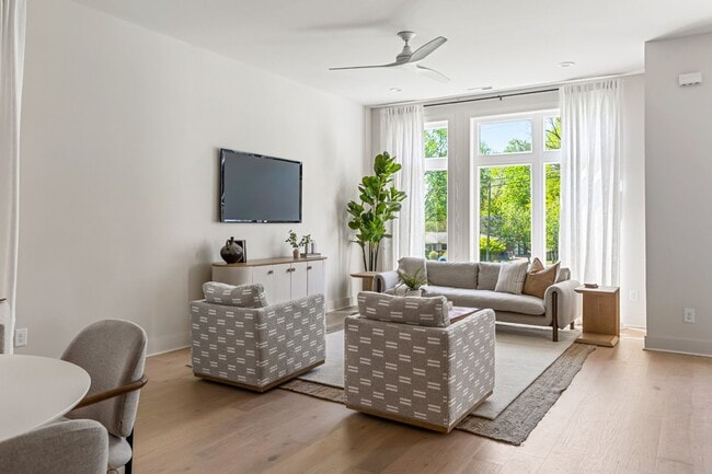 Building Photo - Brand New Townhome in The Heart Of East Nashville