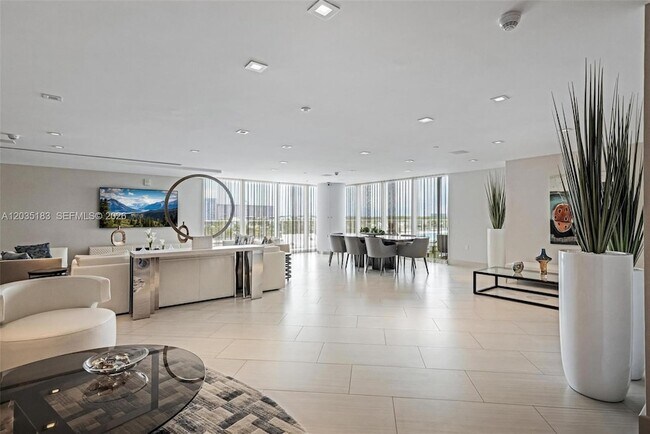 Building Photo - 330 Sunny Isles Blvd
