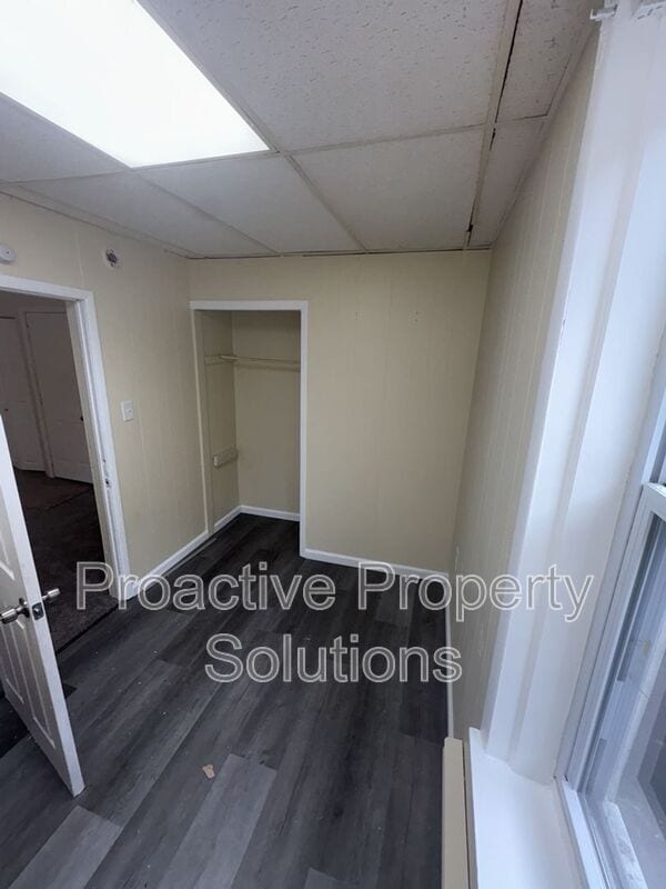 Building Photo - 850-850 Capouse Ave