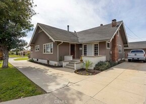 Building Photo - 11247 Studebaker Rd