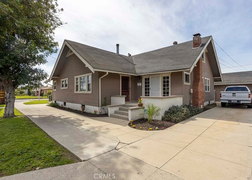 Primary Photo - 11247 Studebaker Rd