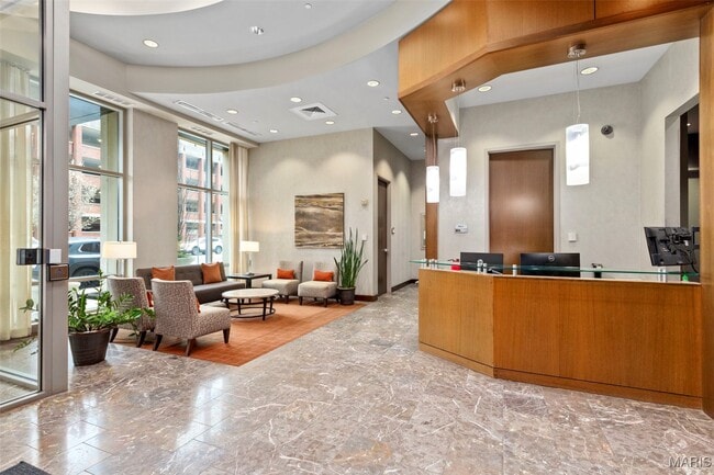 Building Photo - 4909 Laclede Ave