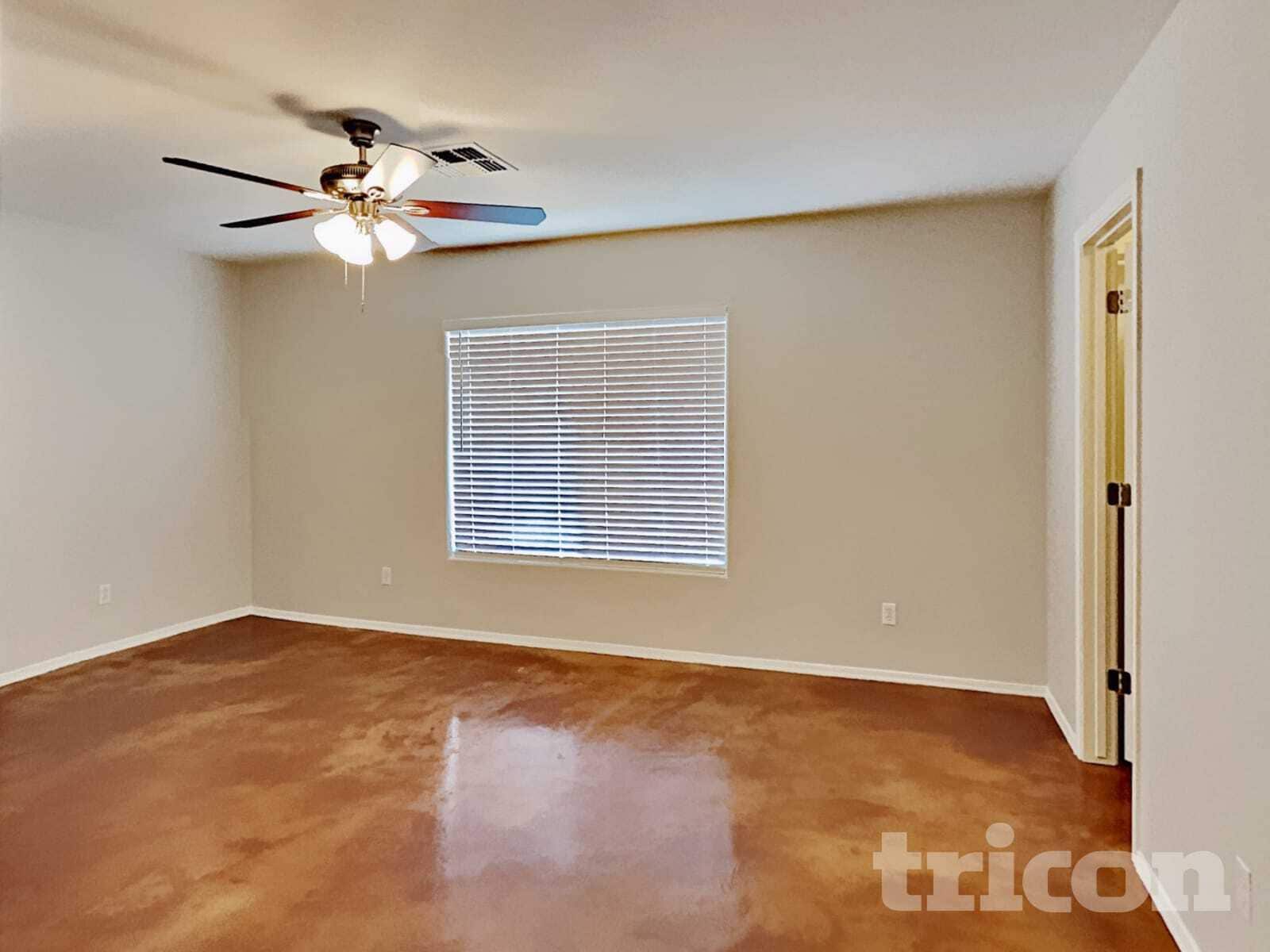 Building Photo - 43683 W Arizona Ave