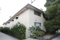 Building Photo - 3147 S Durango Ave