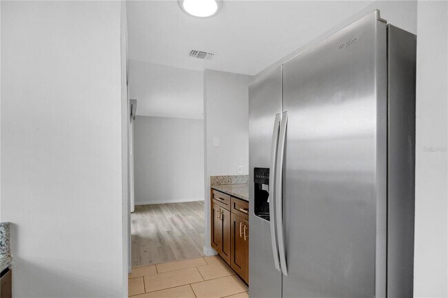 Building Photo - 4100 Pershing Pointe Pl