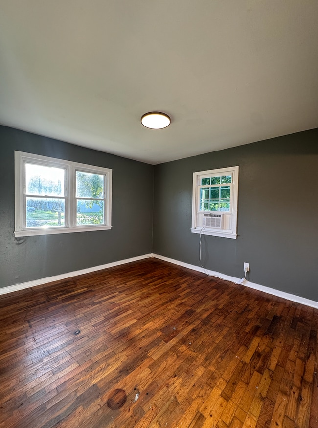 Building Photo - 1 Bedroom | 1 Bathroom | House with Carpor...