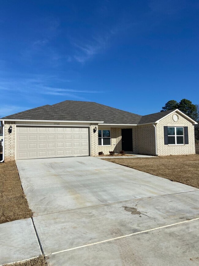 Building Photo - Pre-Leasing Now! Spacious  Four Bedroom | Two Bath Home in Conway