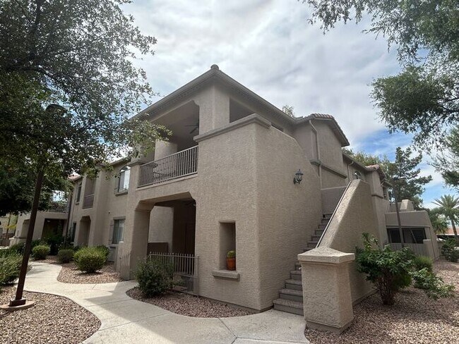 Building Photo - 2155 N Grace Blvd