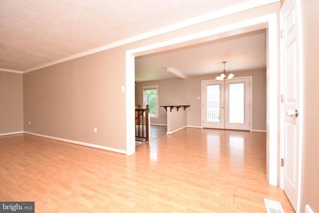 Primary Photo - 12327 Elk Run Rd